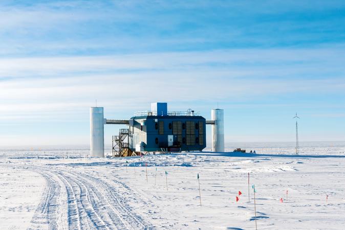 Ice Cube Research Station