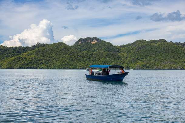 Rc92hs3ndwbi29oxclkz49q2ixn7 shutterstock 2165601141