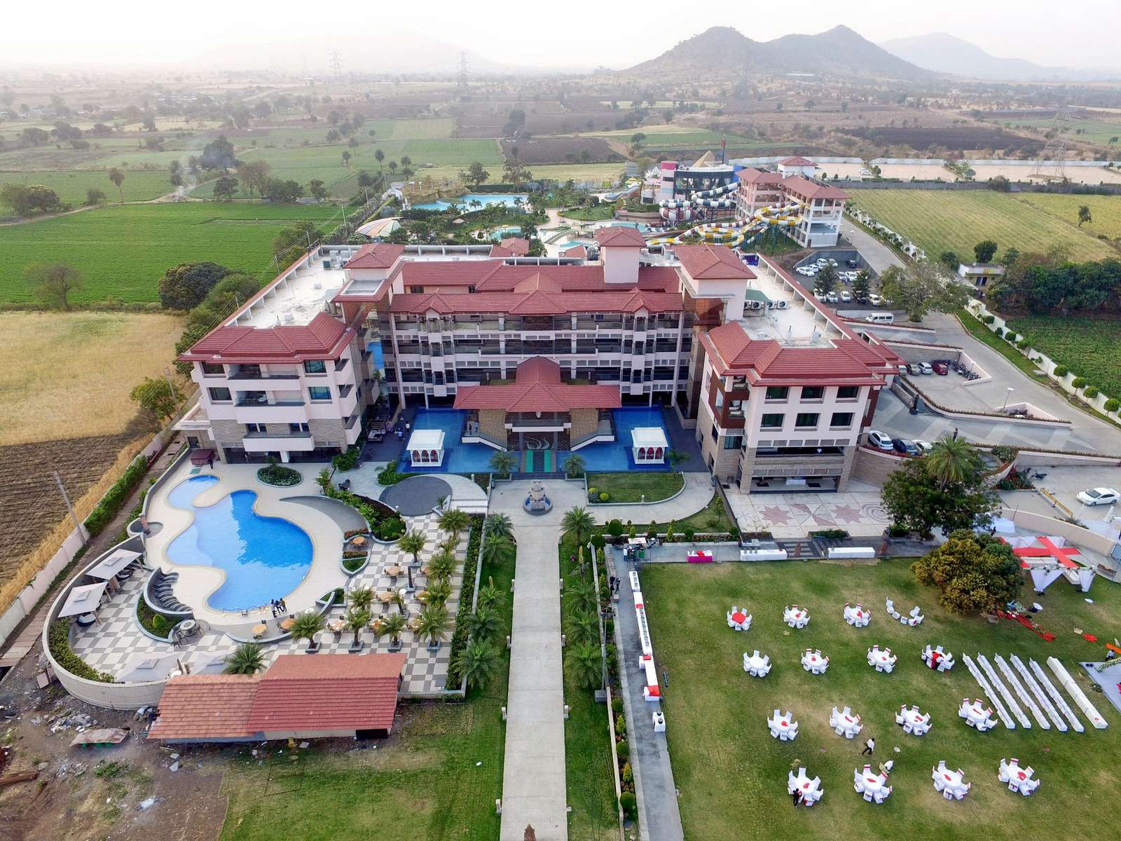 Crescent Spa and Resort Image