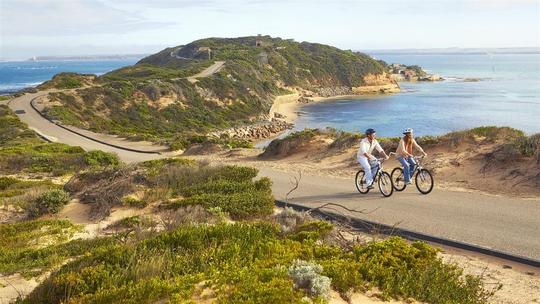 Sea Kayak Tour In Melbourne Image