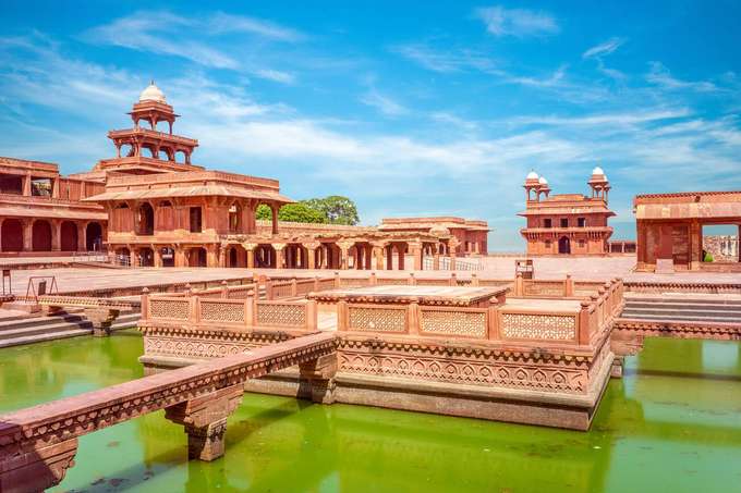 Visit Fatehpur Sikri on a day tour from Delhi in the comfort of a private vehicle