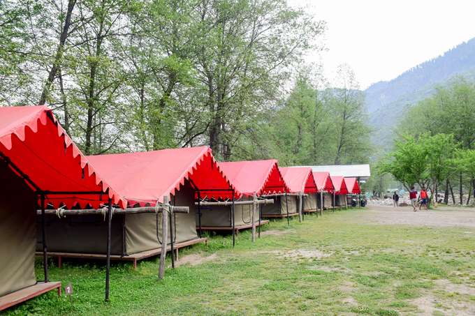 Riverside camping in Kullu