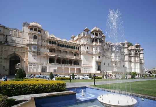 Bike on Rent in Udaipur Image