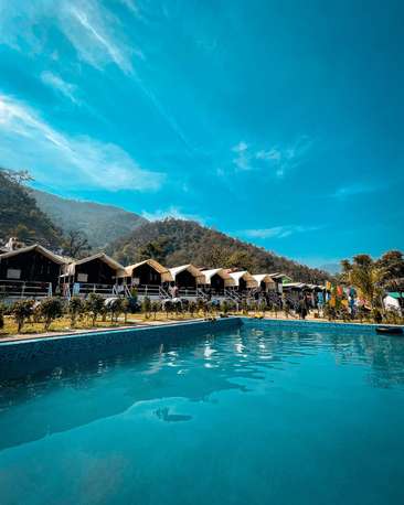 Have an amazing stay in the gorgeous Valley View Camping