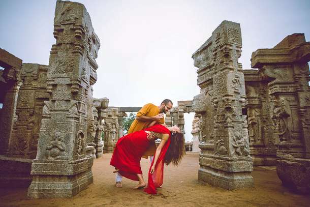 Capture your love story in Bangalore’s vibrant charm
