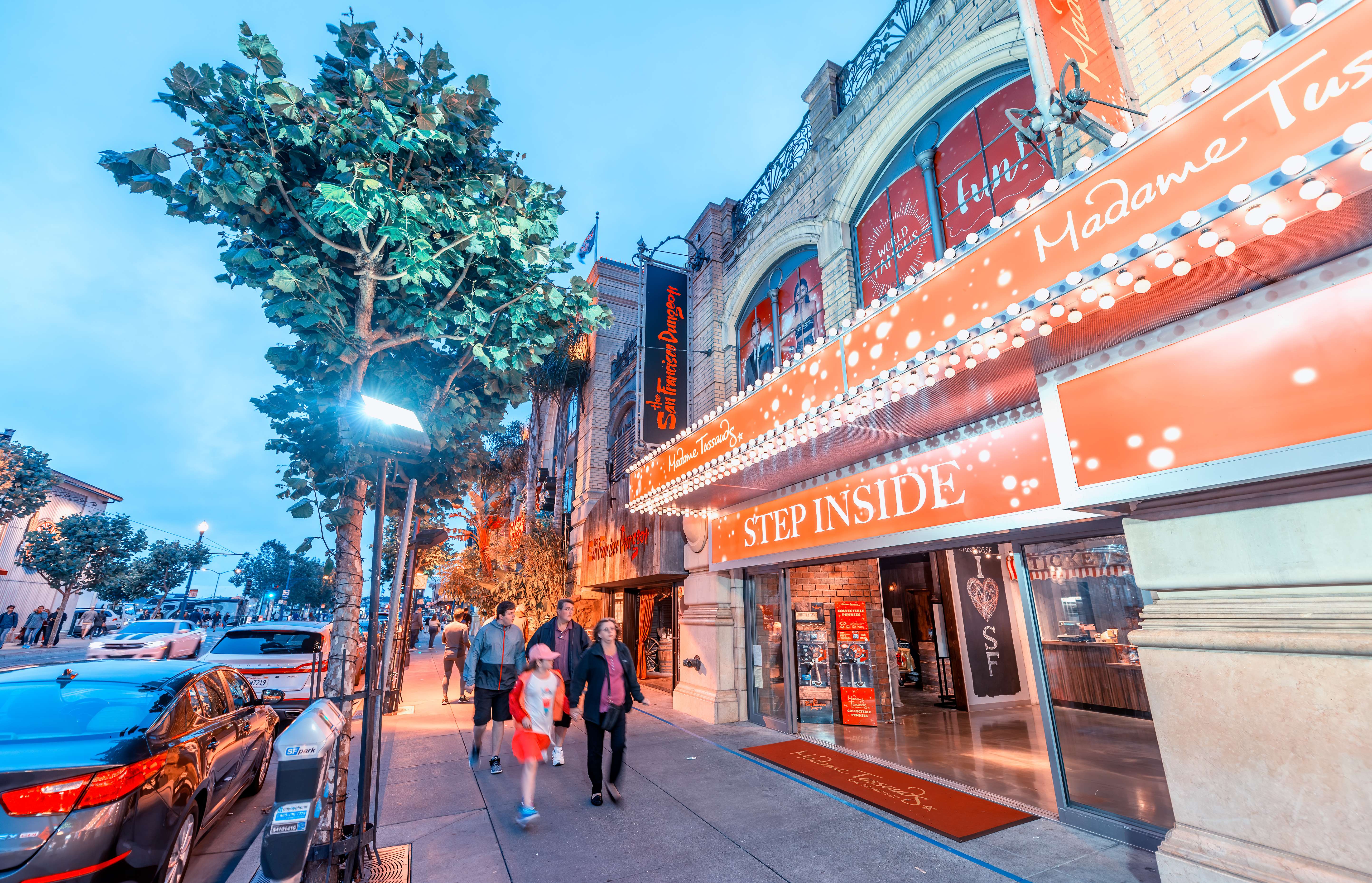 Visit the amazing Madame Tussauds, San Francisco and spot your favourite celebrities