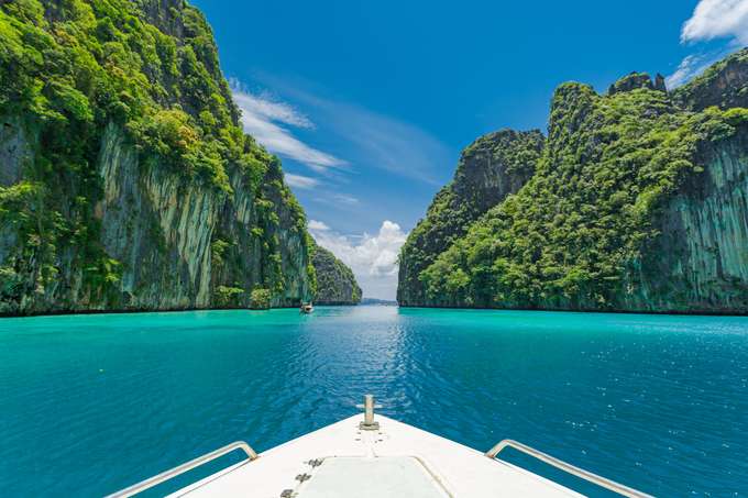 Explore Phi Phi Island on a speedboat