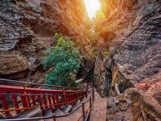 Pachmarhi Tour From Bhopal Image