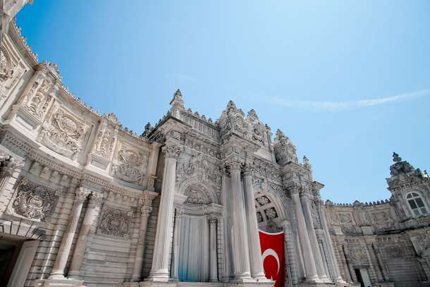 Dolmabahce Palace, Bosphorus Bridge, and Camlica Hill Tour