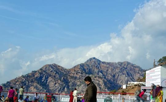 Vaishnodevi Tour Package With Patnitop And Pahalgam Image