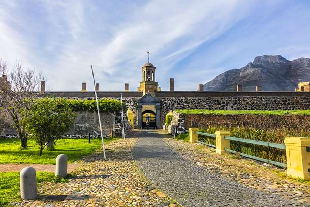 Spbhx16qyuq34f7b4hd3bw7u1z0n shutterstock 1338447119