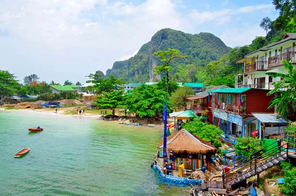 Ssg0pv0795ykvt3zhbs09tyel33a shutterstock 1026223951