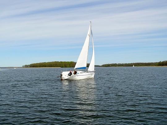 Sunset Sailing At Dona Paula Image