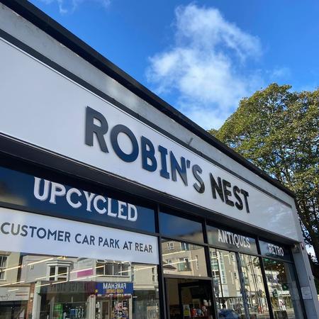 Robin's Nest Emporium