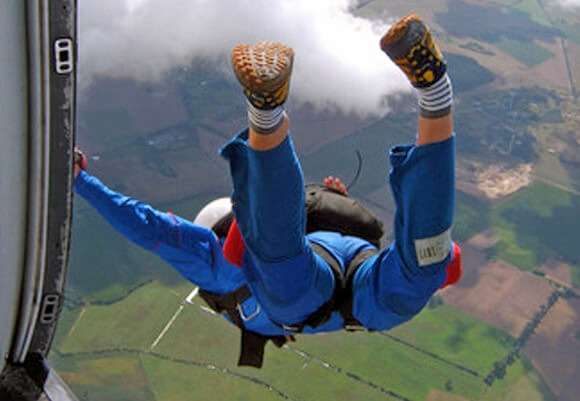 Skydiving In Mumbai Image