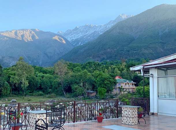 T71lukel2oghfbm40i42mplok3fc 1603532349 sterling dharam13