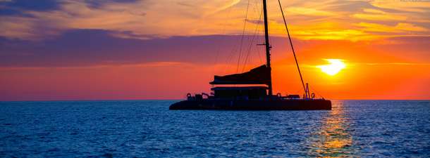 Sunset Catamaran Cruise with Live Music at Barcelona