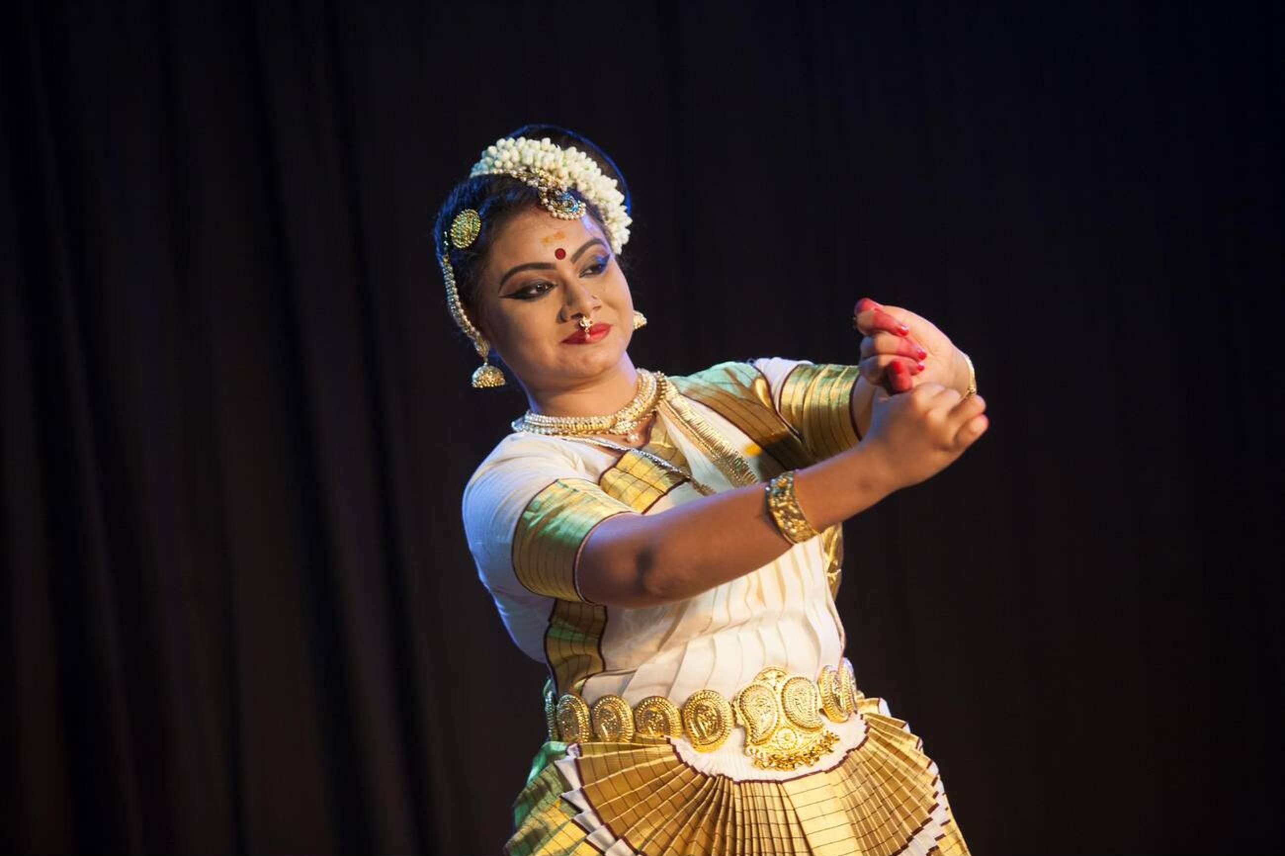 Explore the essence of Kerala’s dance traditions at a 1 hour fusion performance in Munnar