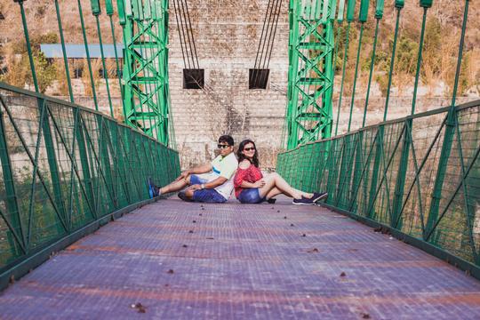 Romantic Couple Photoshoot in Mumbai Image