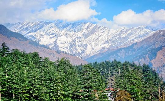 Romantic Retreat | Manali Getaway For Couple Image