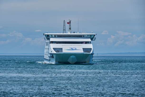 Cruise over the beautiful sea