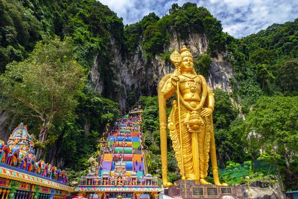Kuala Lumpur Suburbs and Batu Caves Day Tour