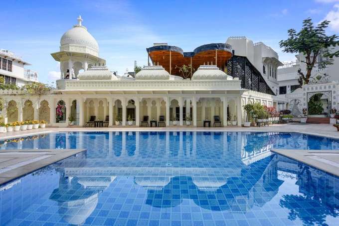 An aesthetic view of the property