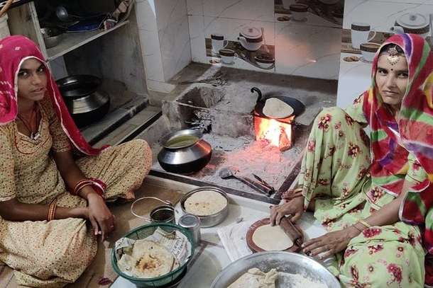 Tu8wemldjjr9p2hmphiil2947uzh osian%20camel%20safari%207