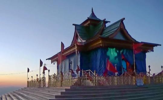 Hatu Peak Trek Image