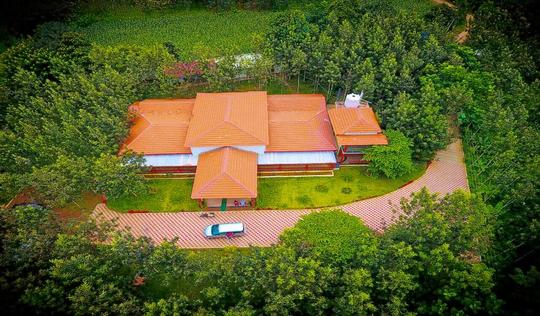Lakeside Homestay with Adventure Activities in Sakleshpur Image