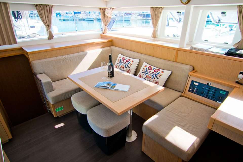 Yacht Rental in Singapore Image