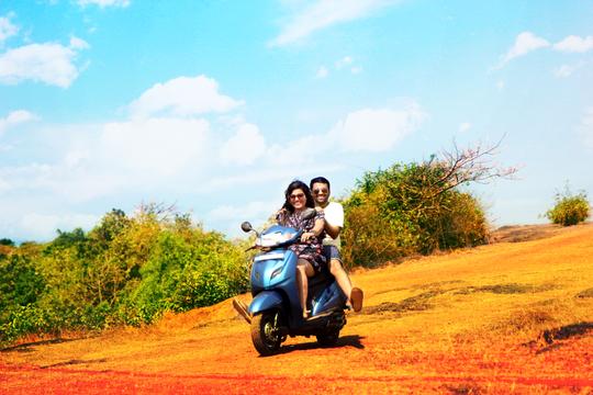 Romantic Couple Photoshoot Image