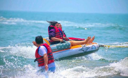 Water Sports At Benaulim Beach Image
