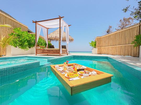 Splendid Escape to Malahini Kuda Bandos Image