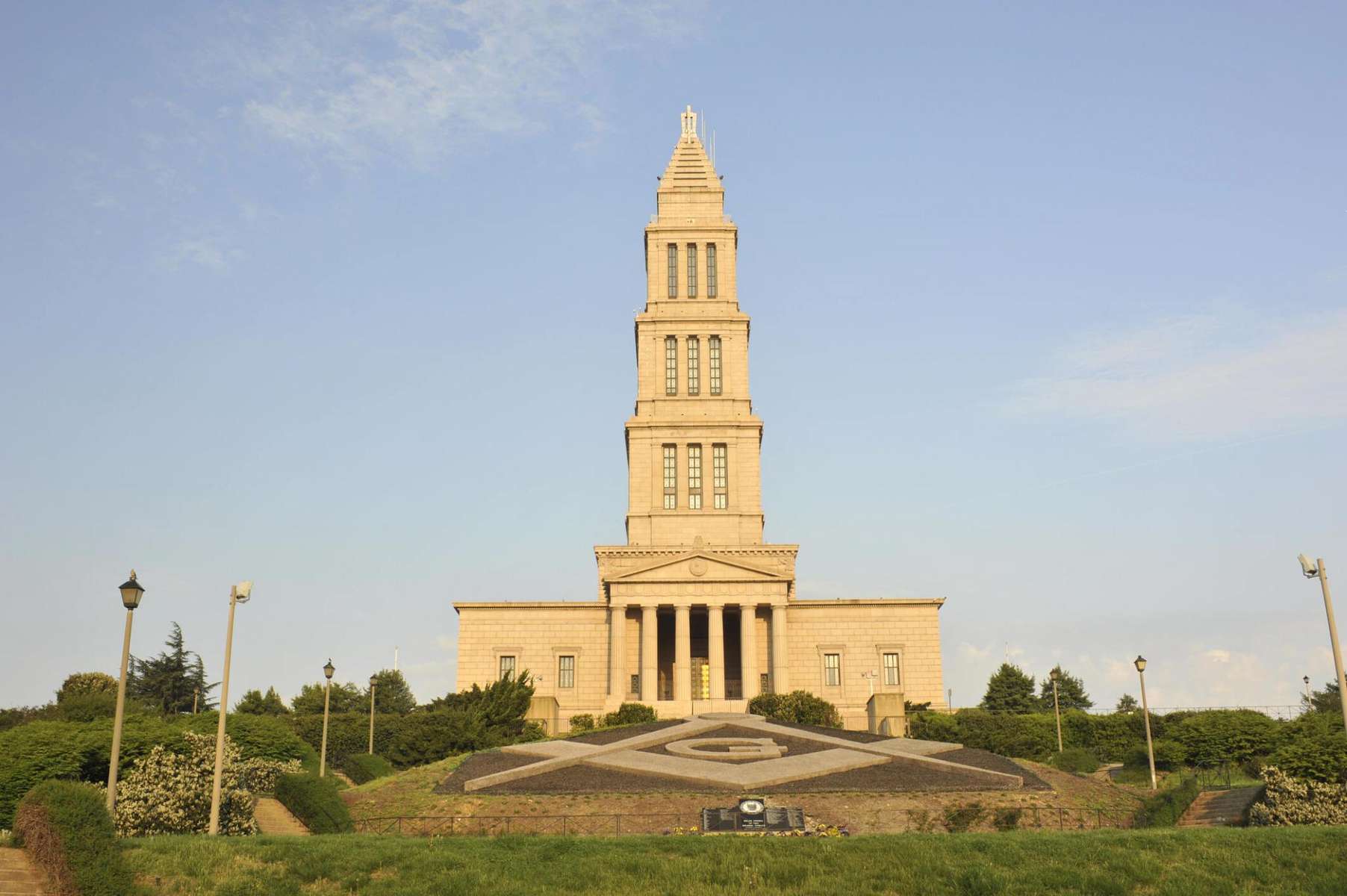 Mount Vernon & Old Alexandria Half-Day Guided Tour Image