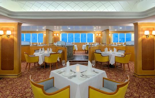 Queen Elizabeth 2 Heritage Tour Dubai Image