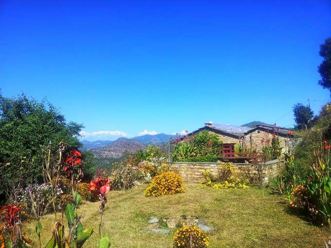 Kumaoni Estate Stay Overlooking Himalayas Staycation