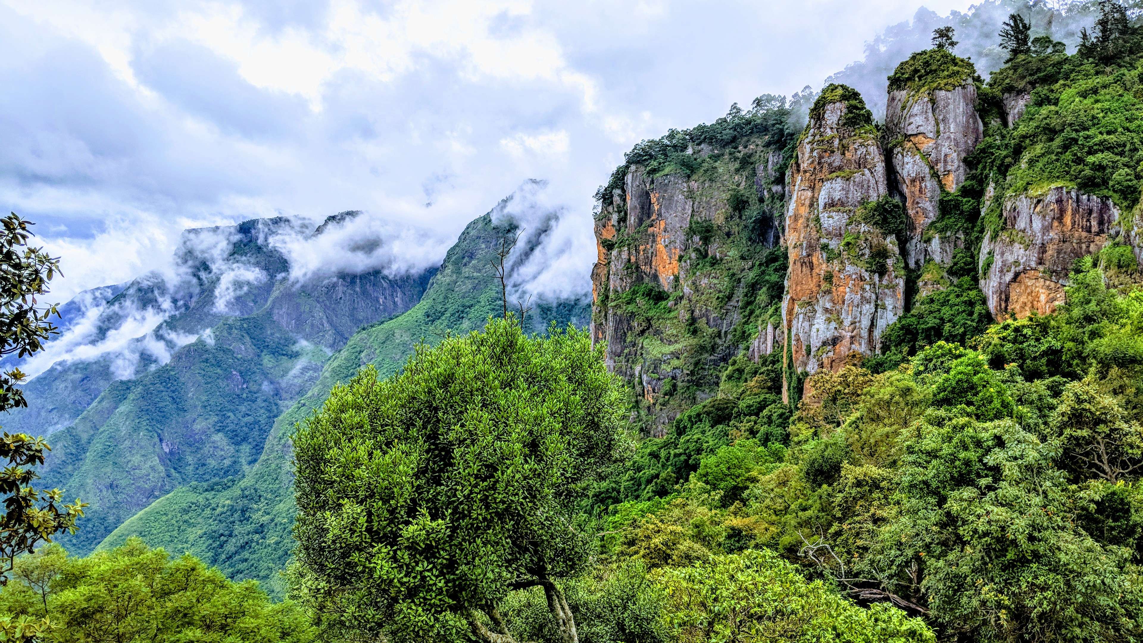 Pillar Rocks, Kodaikanal