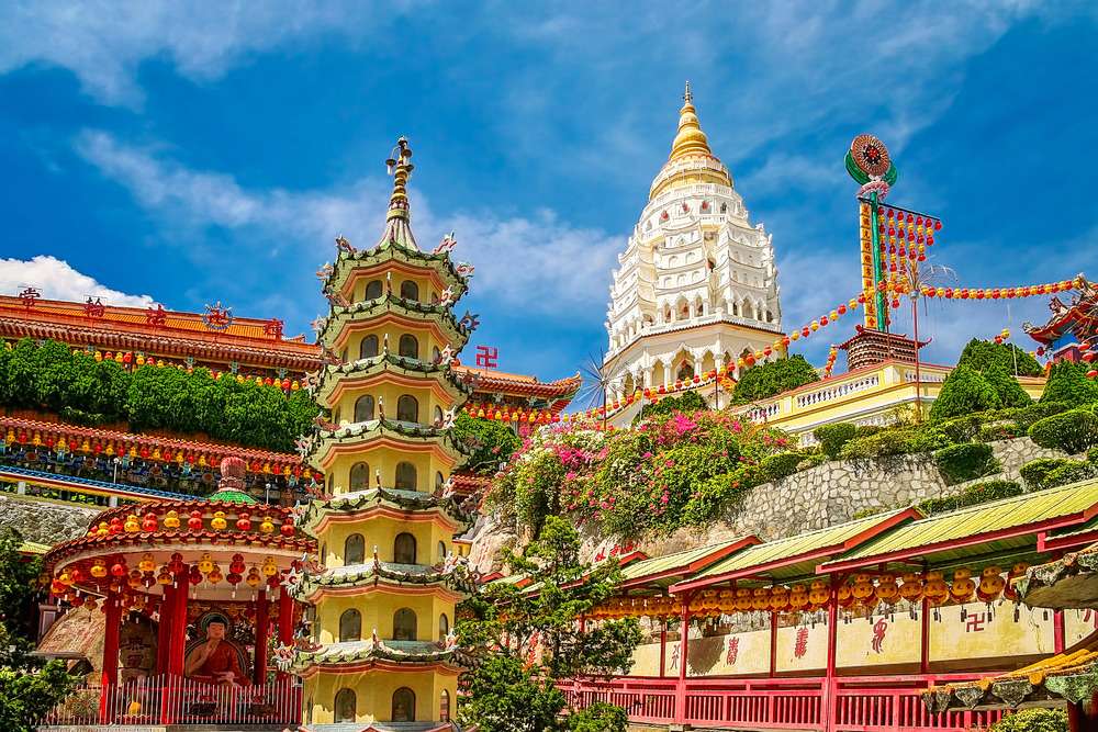 Kek Lok Si Temple and Penang Hill Tour Image