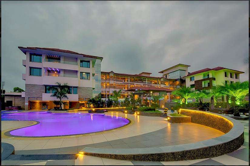 Crescent Spa and Resort Image