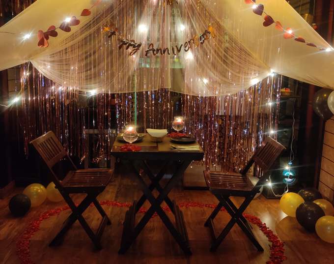 Romantic Candle Light Dining in Noida