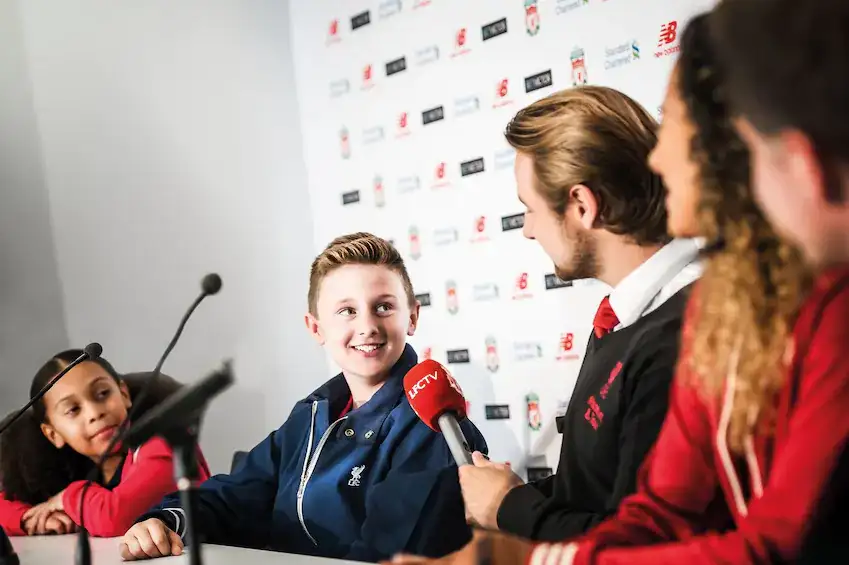 Ask questions to your favorite Legend during an interactive Q&A session