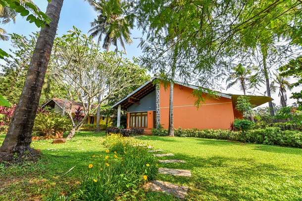 Uyh0cw0810677v1ow8xpu4lgiwnq 1591189657 resort campus