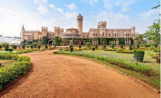 Bangalore Sightseeing Bus Image