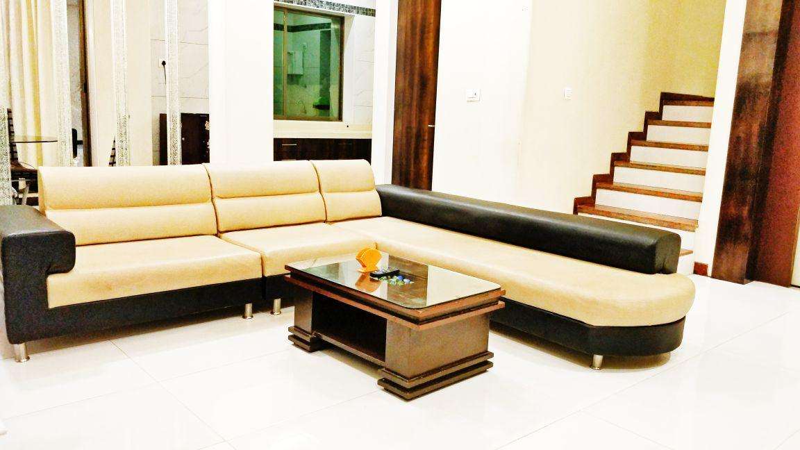 Luxurious Villa Overlooking Lush Green Hills Of Lonavala Image