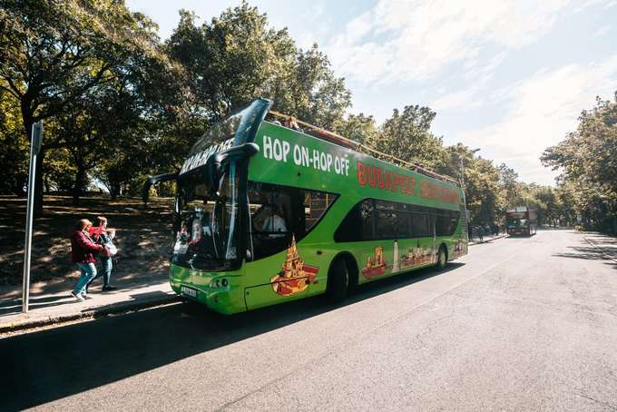 Gear up to explore the Budapest by grabbing Hop on-Hop off tickets