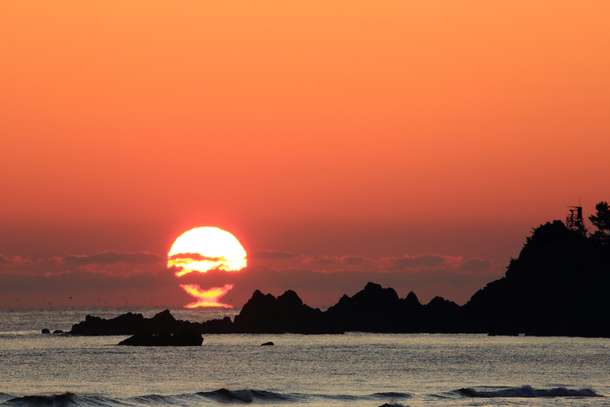 Daegeum Cave with Maengbang Beach Tour
