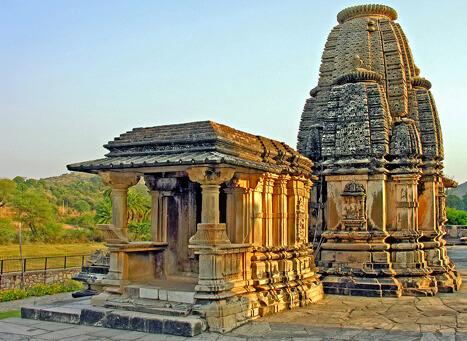 Nathdwara Eklingji and Haldighati Day Tour Image