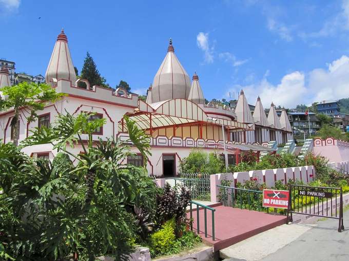 Find serenity at Mangal Dham on your 9-hour Kalimpong tour