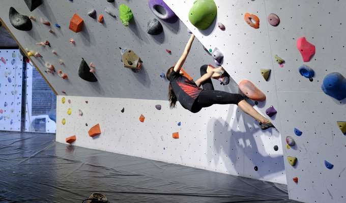 Let the kids have fun by climbing the rock with rope lanes